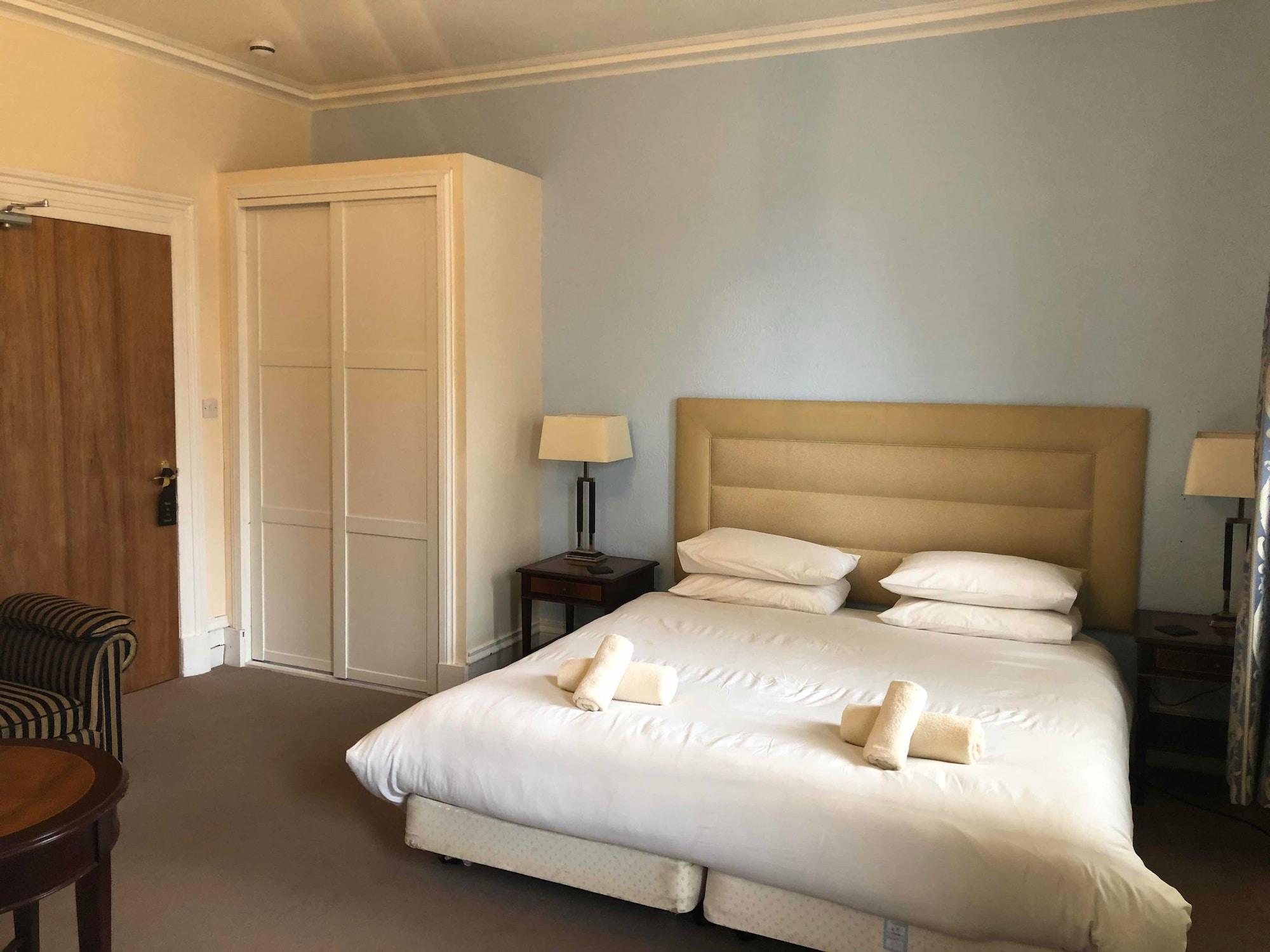 Oyo Eastbank Hotel, Speyside Scotland Rothes Esterno foto